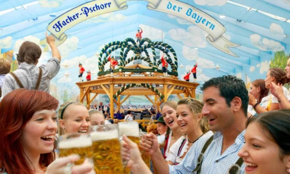 Γιορτή μπύρας- Oktoberfest: Από το Μόναχο στο Ντουμπάι